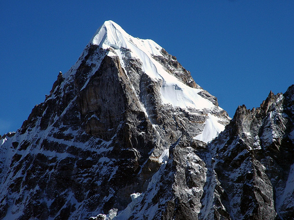 Island Lobuche Kyajo Ri